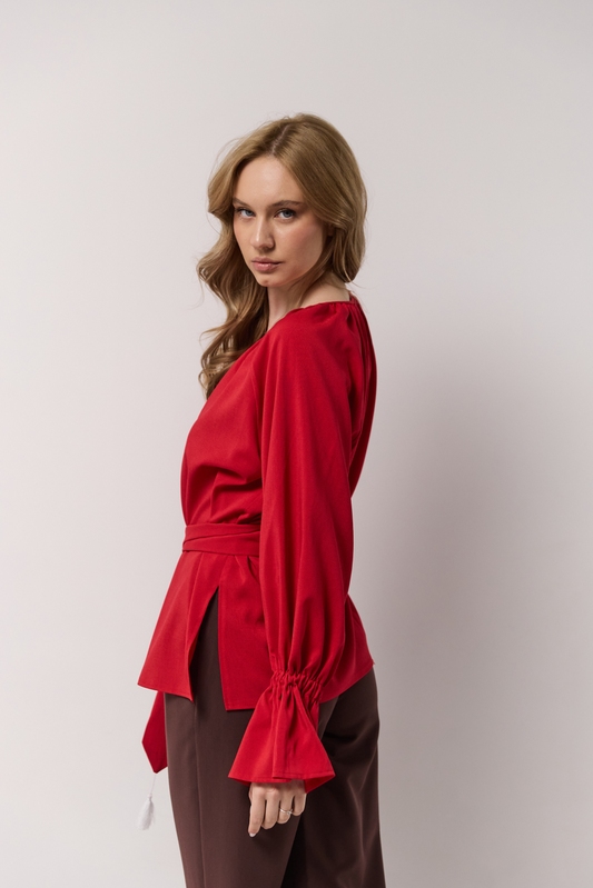 Блуза з кутасами червона