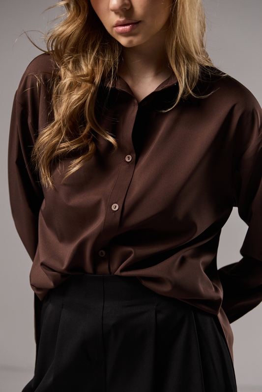 Рубашка из софта коричневая